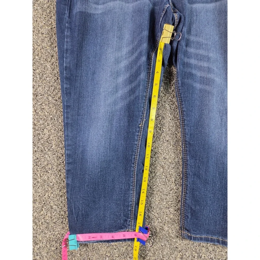 Dots Women's Size 12 Capri Jeans Blue Denim Mid Rise Mid Calf Casual 38x18‎
